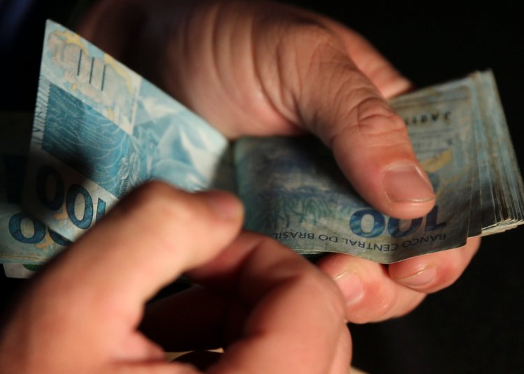 Fundo de garantia vira alternativa para pagar dívidas atrasadas no novo Desenrola