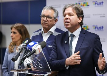 Governo federal lança editais para conectar 3,8 mil unidades de saúde e ampliar internet
