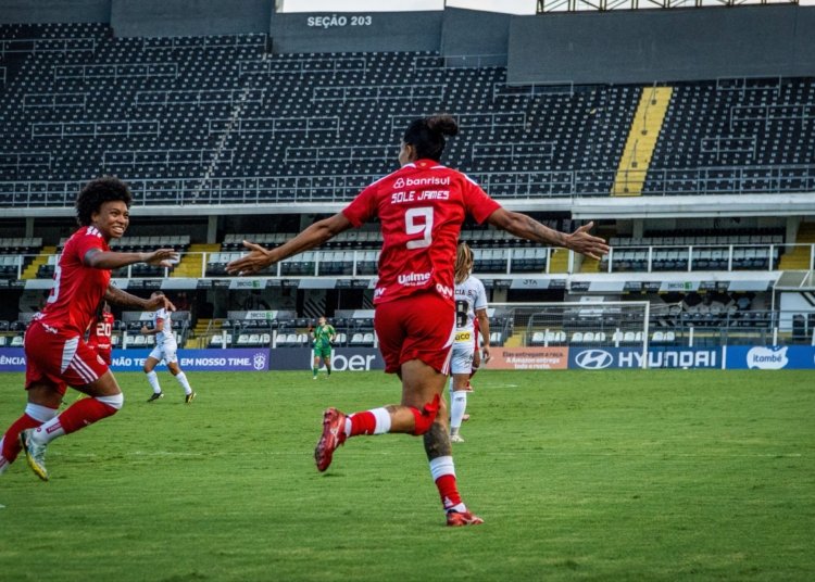 Inter vence Santos fora de casa com goleada no Brasileirão Feminino