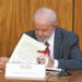 Lula veta projeto que contava estágio como experiência profissional em concursos