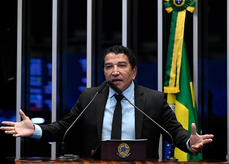 Magno Malta propõe PDLs contra regras de Lula para big techs e pede CPI de pesquisas