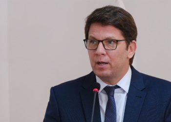Mário Frias viaja ao exterior sem aval da Câmara enquanto é alvo de investigação no STF