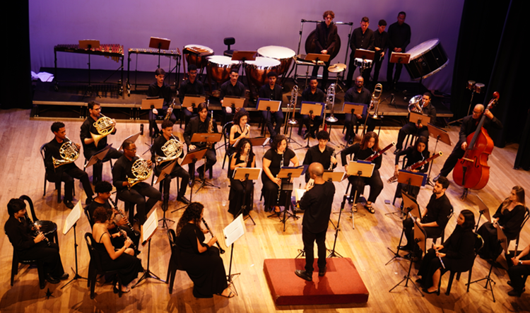 Mitos e lendas ganham nova roupagem sonora no palco do Teatro Sesc Glória em junho