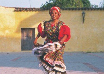 Morre, aos 85 anos, Totó La Momposina, lenda da música colombiana