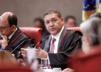 Nunes Marques vai relatar pedido de Bolsonaro para anular condenação
