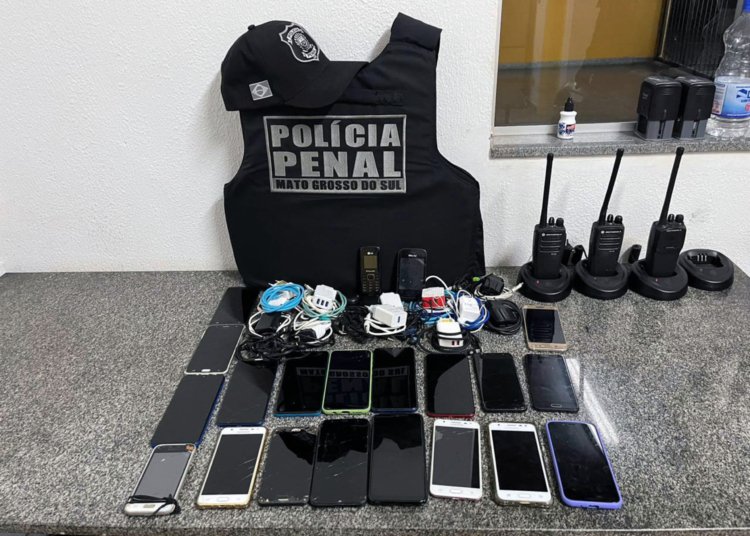 Operação Mute retira 8,5 mil celulares de presídios em combate ao crime organizado