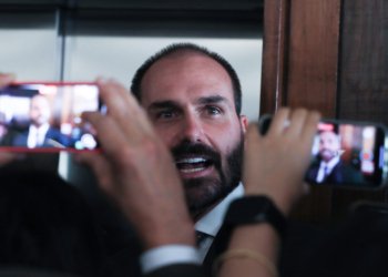 PGR pede ao STF condenação de Eduardo Bolsonaro por coação no processo