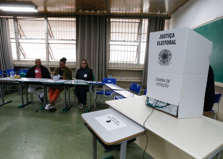 Prazo para regularizar título de eleitor termina nesta quarta-feira em todo o país