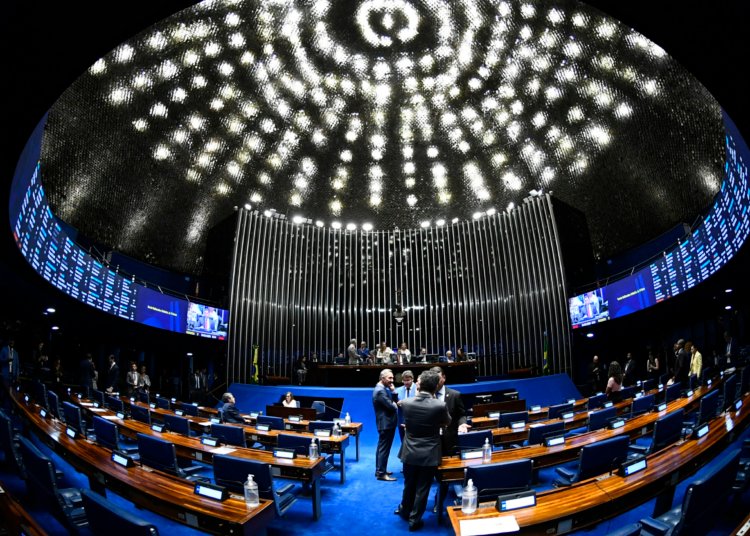 Senado aprova contrato de primeiro emprego para jovens e envia PL 5228/19 a Lula