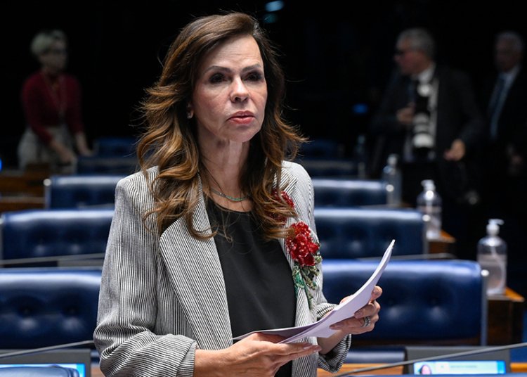 Senado aprova novo piso de R$ 5.130 para professores em 2026