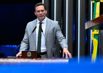 Senador styvenson valentim contesta resultados do programa desenrola 2.0