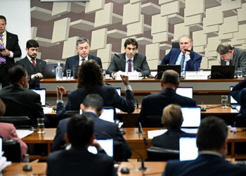 Senadores pressionam Banco Central sobre mudanças na fiscalização do Banco Master