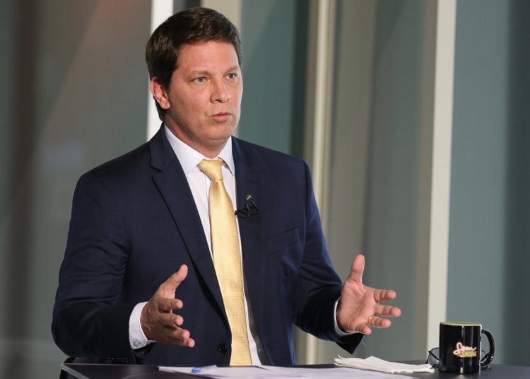 STF enfrenta dificuldades para notificar Mário Frias sobre emendas para filme