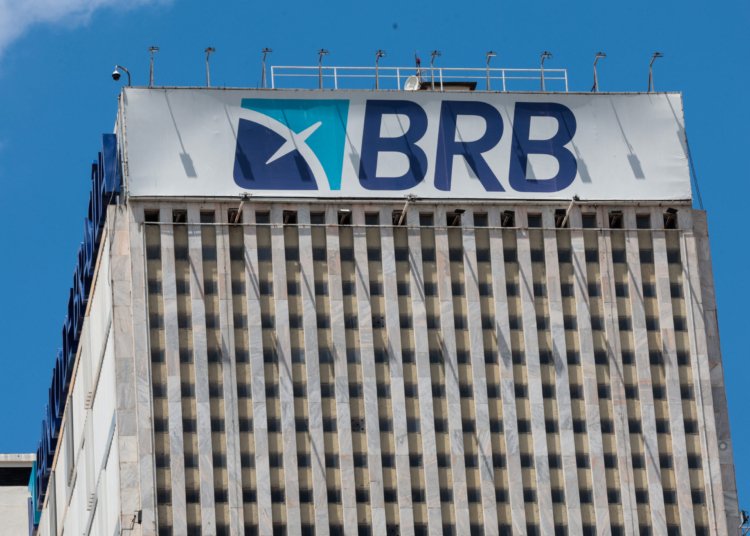 STF interrompe julgamento sobre garantia de imóveis para salvação do BRB