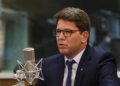 STF investiga uso de verbas em filme sobre Bolsonaro enquanto Frias evita intimações