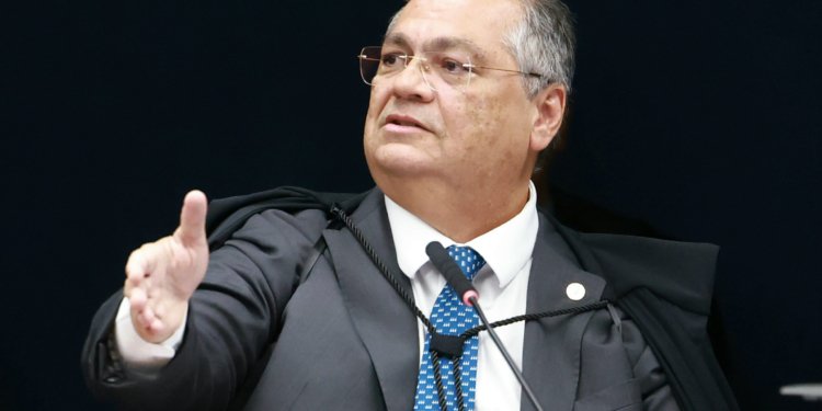 STF nega liberdade a Deolane Bezerra em investigação sobre o PCC