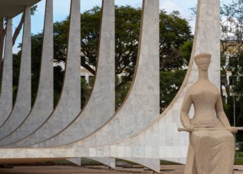 STF suspende julgamento sobre revisão da vida toda de aposentados