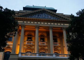 Biblioteca Nacional abre concurso literário gratuito que paga 30 mil reais por categoria