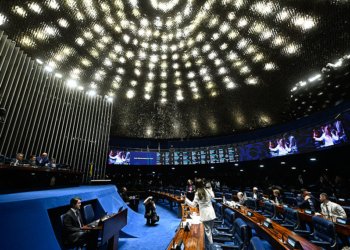 Brasil aprova lei para reduzir chumbo em tintas, mirando padrões globais de proteção à saúde