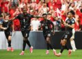 Canadá goleia Catar por 6 a 0 e garante primeira vitória na história das Copas do Mundo
