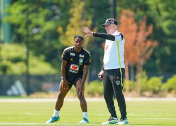Carlo Ancelotti sinaliza alterações na seleção brasileira para o duelo contra o Haiti