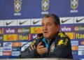 Carlos Alberto Parreira registra evolução no estado de saúde após dias na UTI