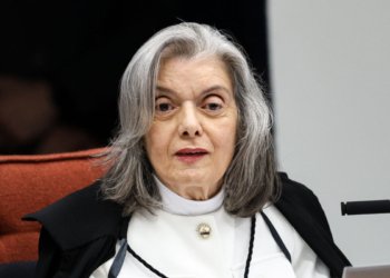 Cármen Lúcia defende que Judiciário deve focar na credibilidade e rejeitar busca por aplausos