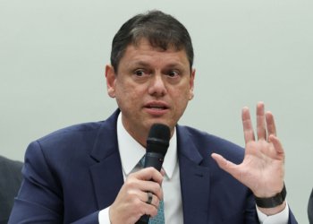 Contas de Tarcísio de Freitas em 2025 recebem sinal verde do Tcesp com restrições pontuais