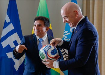 Copa de 2027 recebe marco regulatório oficial entregue a gianni infantino em miami com