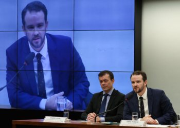 Dario Durigan defende política tributária e nega aumento de impostos para trabalhadores