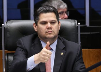 Davi Alcolumbre defende tramitação rigorosa para PEC do fim da escala de trabalho 6x1