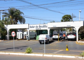 Defesa de Jair Bolsonaro solicita ao STF extensão de prisão domiciliar na capital federal