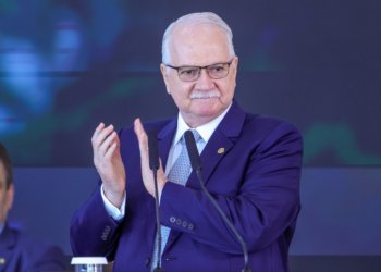 Escalada de pressões externas acende alerta de Edson Fachin para independência do Judiciário