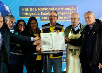 Governo amplia assistência em saúde para pessoas em situação de rua com investimento milionário