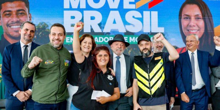 Governo federal lança linha de crédito para motociclistas de aplicativos com juro reduzido