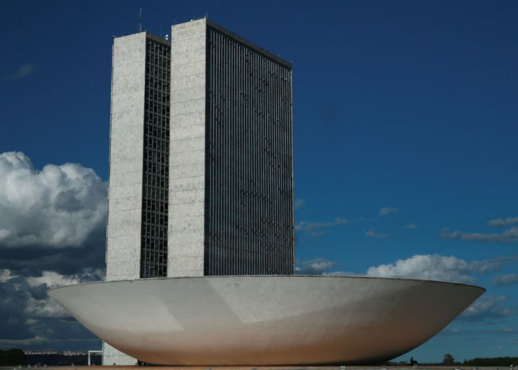 Governo prepara projeto para ampliar limite de faturamento e contratação de MEIs no país