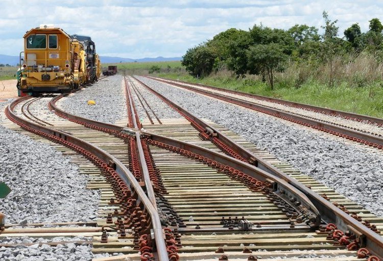 Governo projeta R$ 600 bilhões em ferrovias com novos terminais e financiamento de até 40 anos