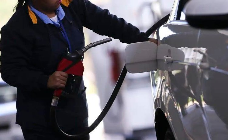 Inflação brasileira recua em maio sustentada pela queda nos preços dos combustíveis