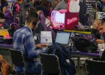 Jovens sofrem com alta rotatividade no emprego e 6,2 milhões seguem sem estudar ou trabalhar