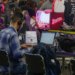 Jovens sofrem com alta rotatividade no emprego e 6,2 milhões seguem sem estudar ou trabalhar