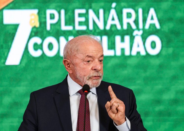 Lula anuncia plano para recuperar 2,5 milhões de celulares roubados via rede dos Correios