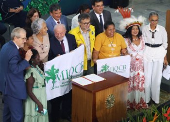 Lula assina decretos para criar novas reservas ambientais e libera bilhões para o clima