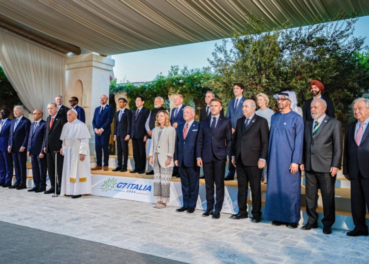 Lula desembarca na cúpula do G7 sob pressão de tarifas dos EUA e veto europeu à carne