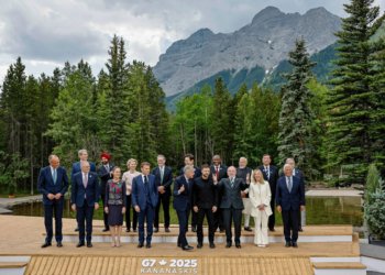 Lula viaja à França para defender reforma da governança global e ajuda financeira no G7