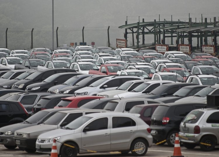 Mercado automotivo brasileiro registra alta expressiva e atinge marcas históricas em 2026