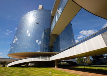 Ministério Público Federal cobra interrupção de licenciamento no pré-sal por risco climático