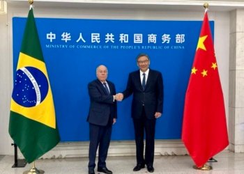 o ministro mauro vieira reuniu se na manhã de hoje em pequim com o ministro do comércio da china, wang wenta