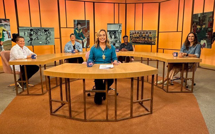 Pioneiras do futebol feminino recebem reparação histórica após décadas de invisibilidade