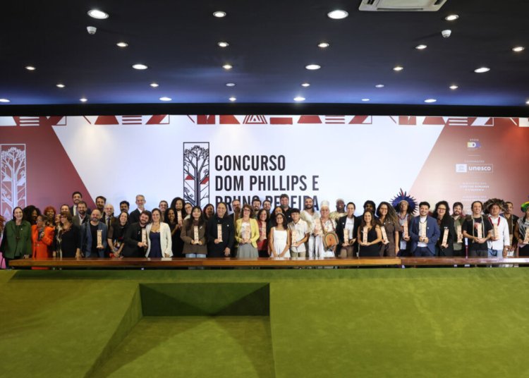 Podcast brasileiro sobre Amazônia e direitos indígenas conquista 3º lugar em prêmio