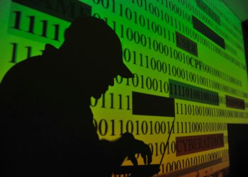 Promessas de dinheiro fácil via PIX lideram ranking de fraudes digitais no Brasil